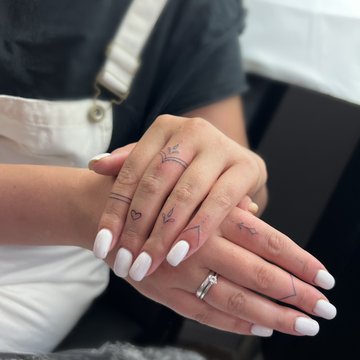 Finger Tattoos