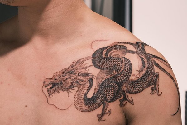 dragon tattoo