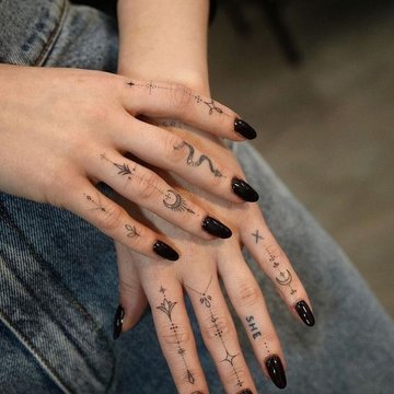Finger Tattoos