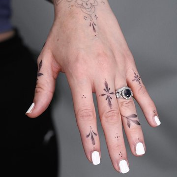 Finger Tattoos
