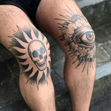 knee tattoo men