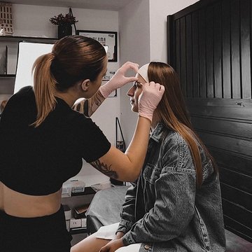 Piercing training in Vancouver