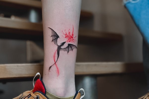 Women’s Leg Tattoos