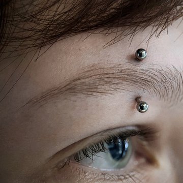 Eyebrow Piercing