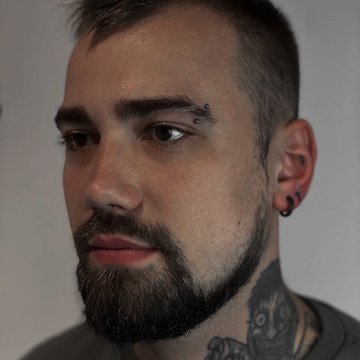 Eyebrow Piercing