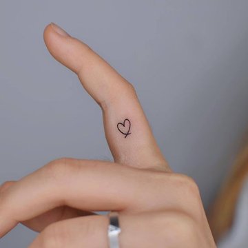 finger tattoos for women