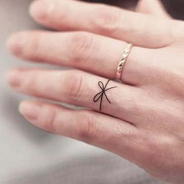 finger tattoos for women