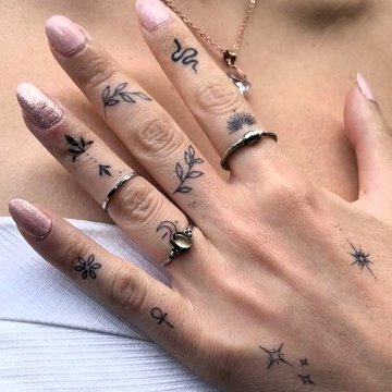 finger tattoos for women
