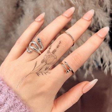 finger tattoos for women