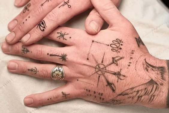 finger tattoos for men