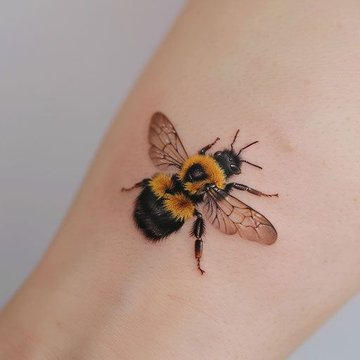 bee tattoo