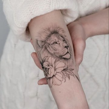 lion tattoo
